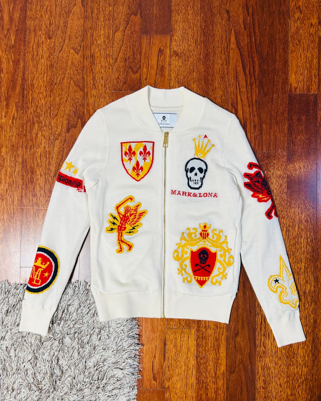 마크앤로나 여성 문양로고 방풍니트집업(S/55) 상품이미지2