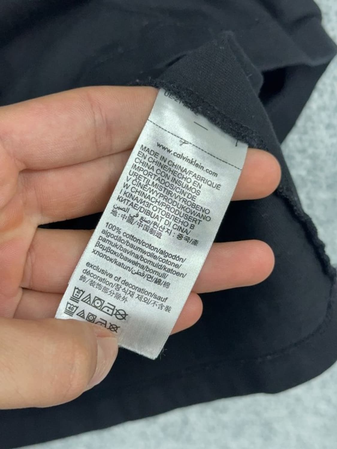 캘빈클라인 프린팅 네이비 반팔티 M 상품이미지6