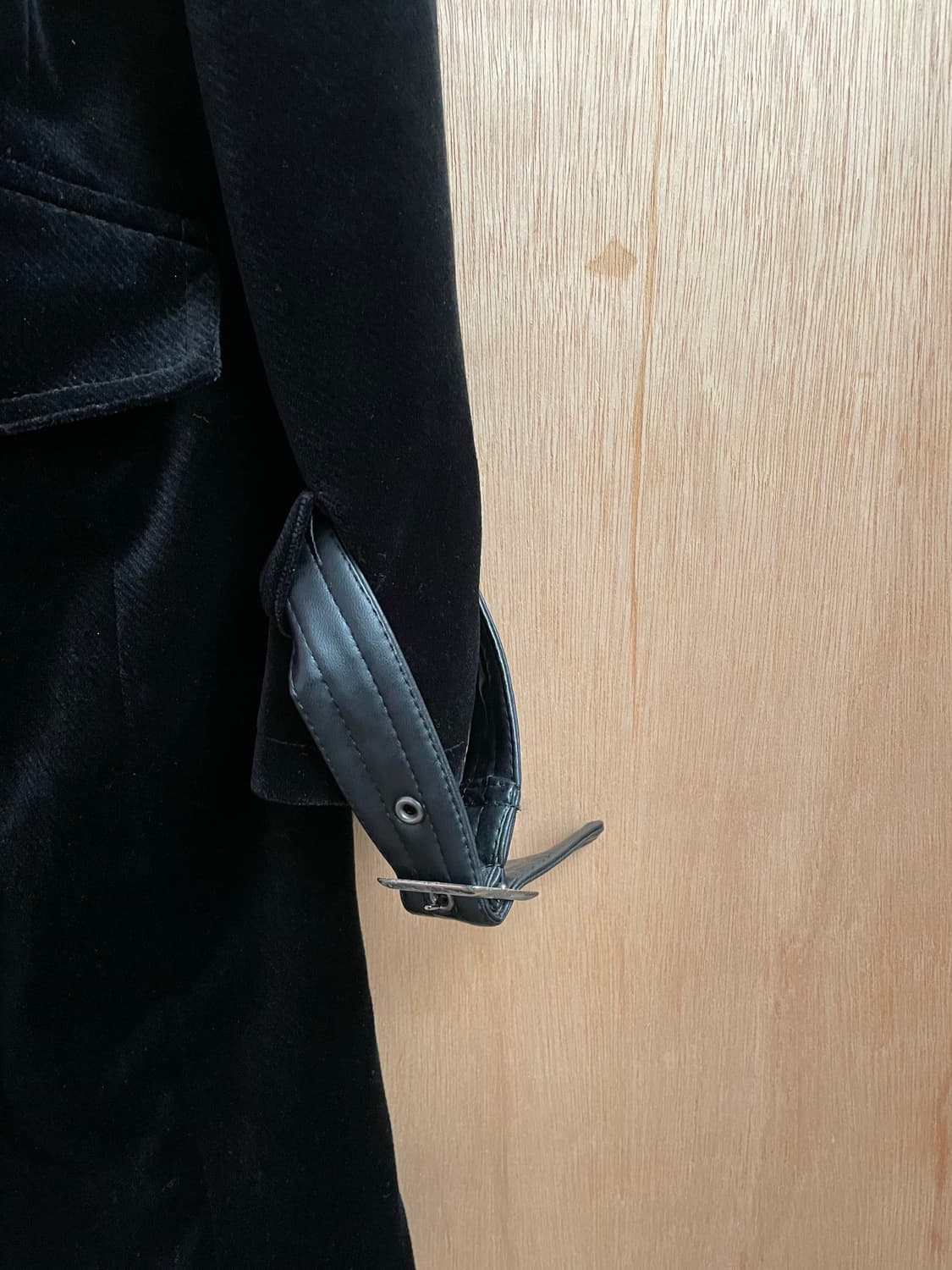 토네이도마트 벨벳 코트 상품이미지8