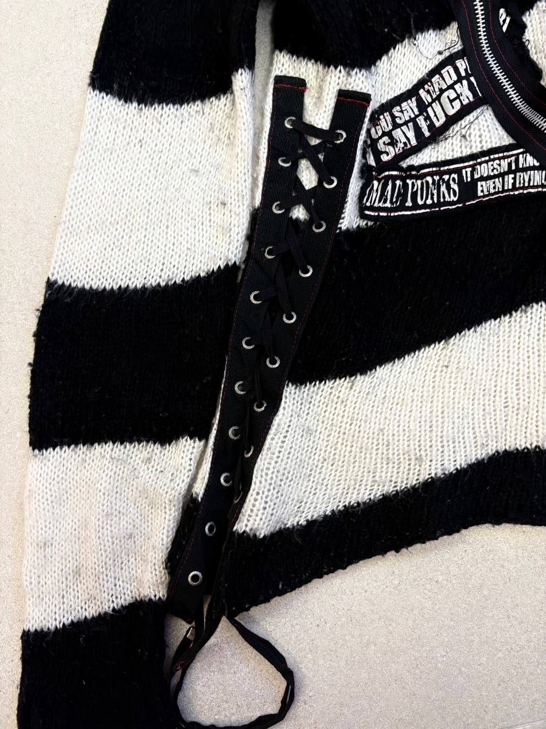 매드펑크 단가라 고양이 후드집업 상품이미지2