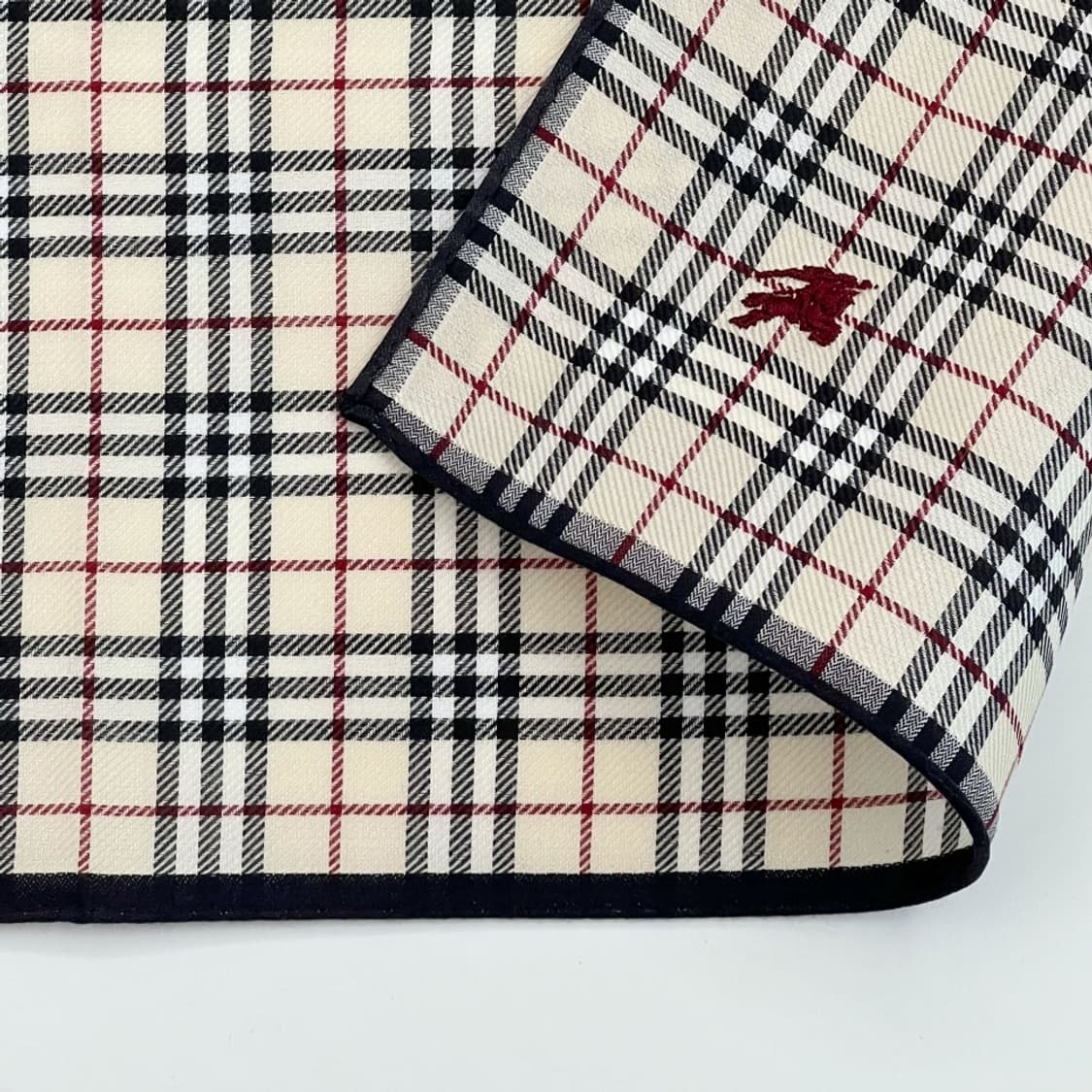 (새상품) burberry/ 버버리 쁘띠스카프 손수건 상품이미지4