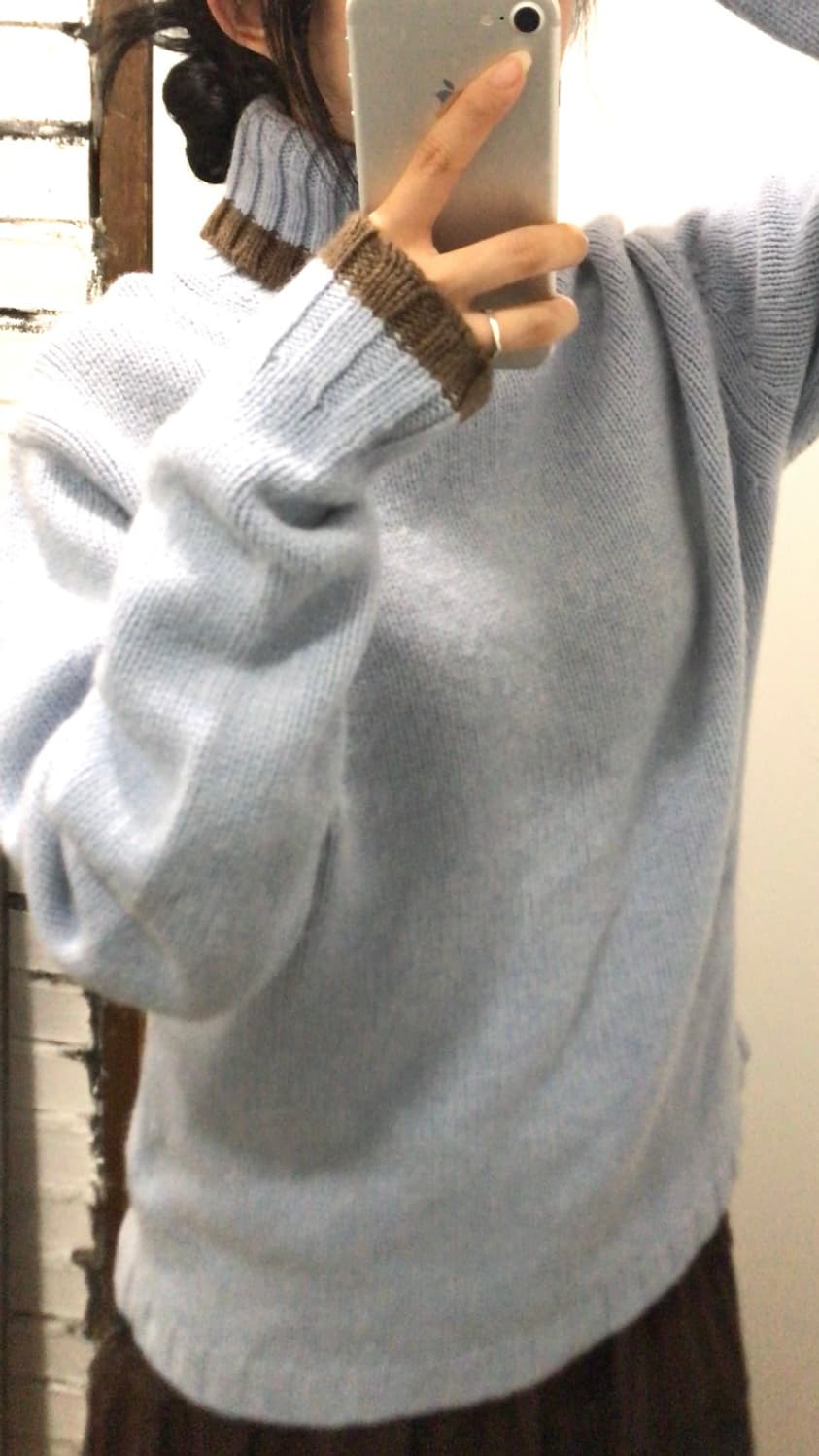 블루 브라운 목폴라 니트 상품이미지1