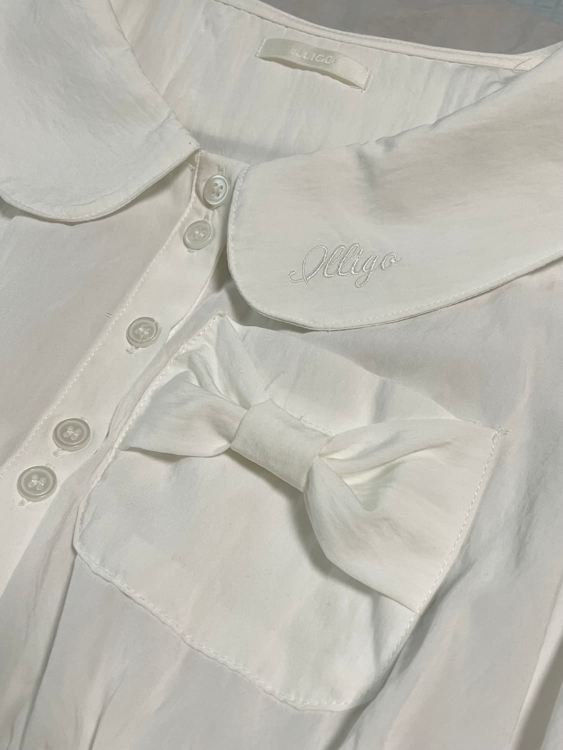 일리고 포밍 리본 퍼프 블라우스 화이트 상품이미지7