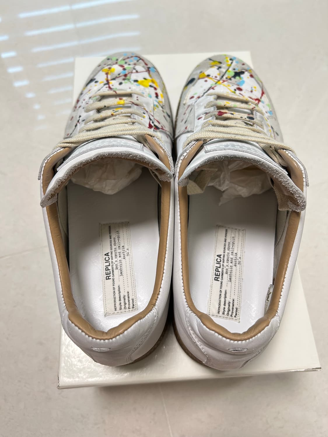 마르지엘라 독일군 페인팅 드롭 화이트 43.5 상품이미지5