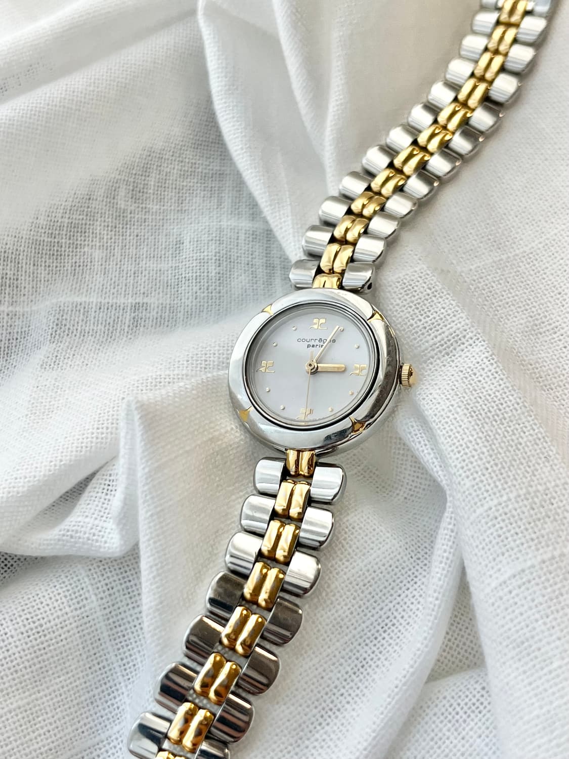 90s 꾸레쥬 로고아워 손목시계 콤비 상품이미지1