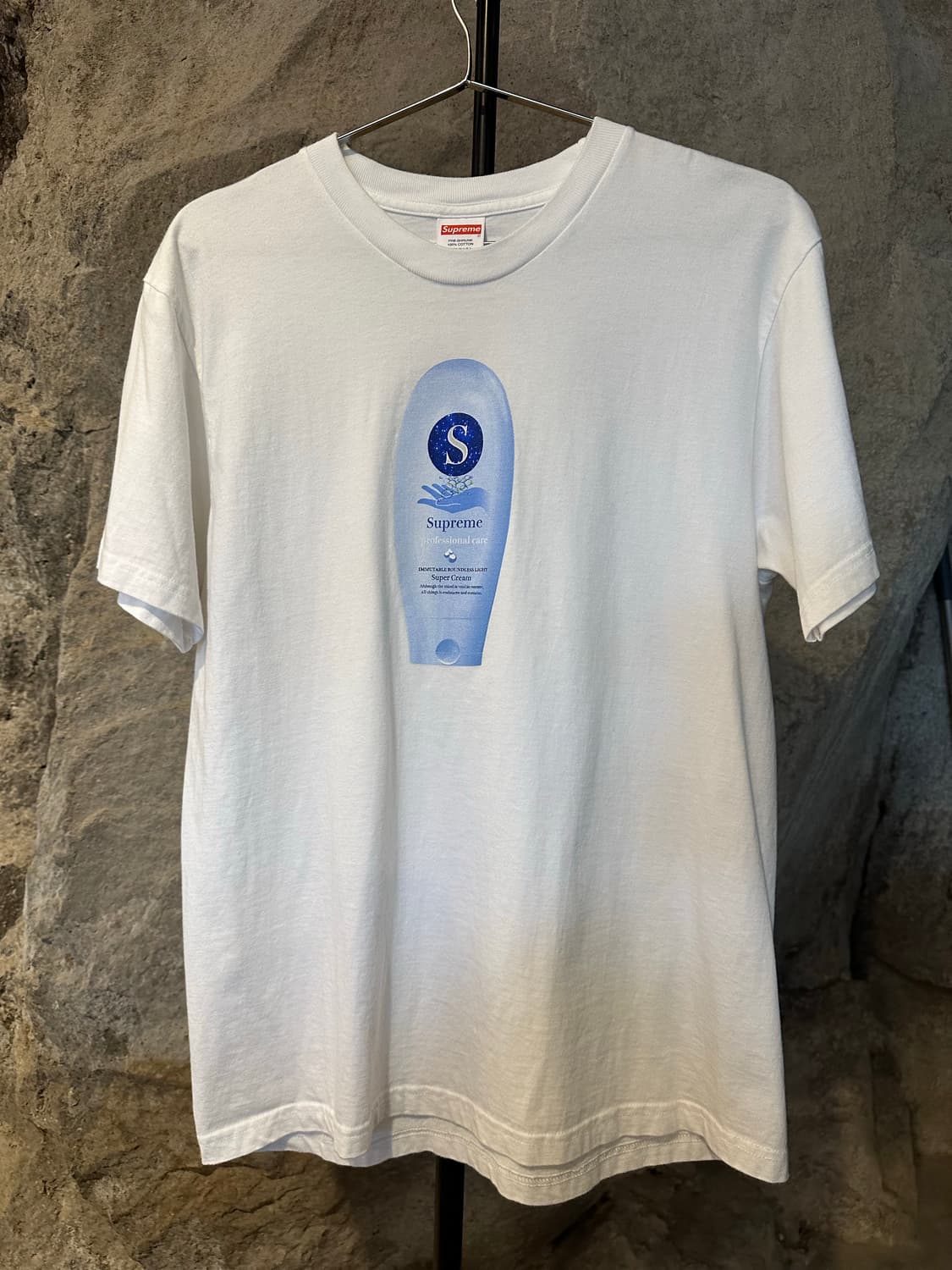 슈프림 19FW 슈퍼크림 반팔 상품이미지1