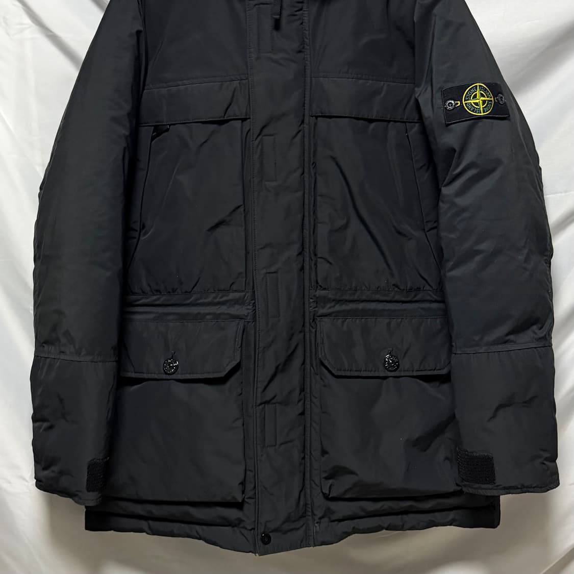 [S+급/XL] 20FW 스톤아일랜드 마이크로랩스 다운 패딩 블랙 상품이미지3