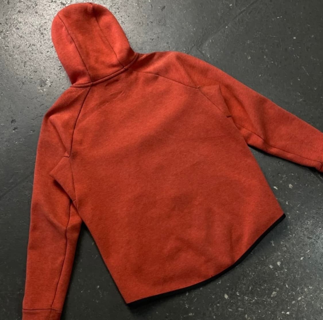 나이키 테크팩 빨강 상품이미지3