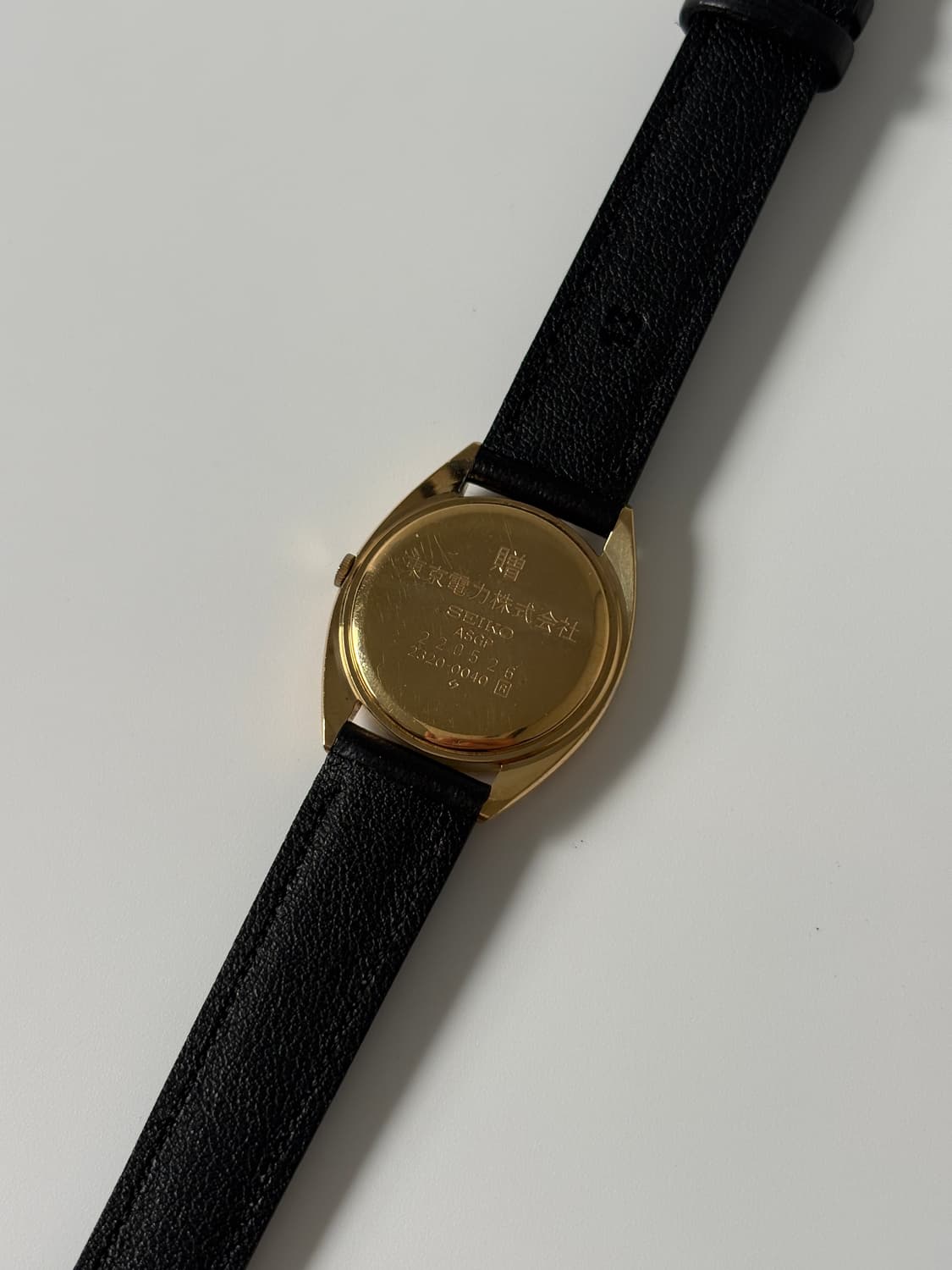 세이코 1980년대 빈티지시계 골드 쿠션 라운드 쿼츠 여성 상품이미지7