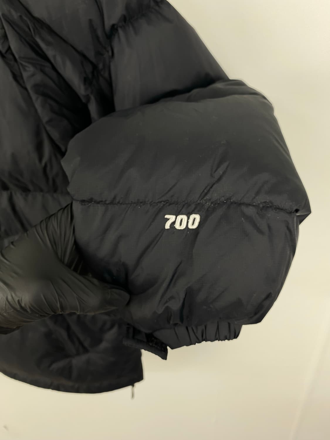 노스페이스 눕시 센터로고 700 패딩 해외판 L 상품이미지4