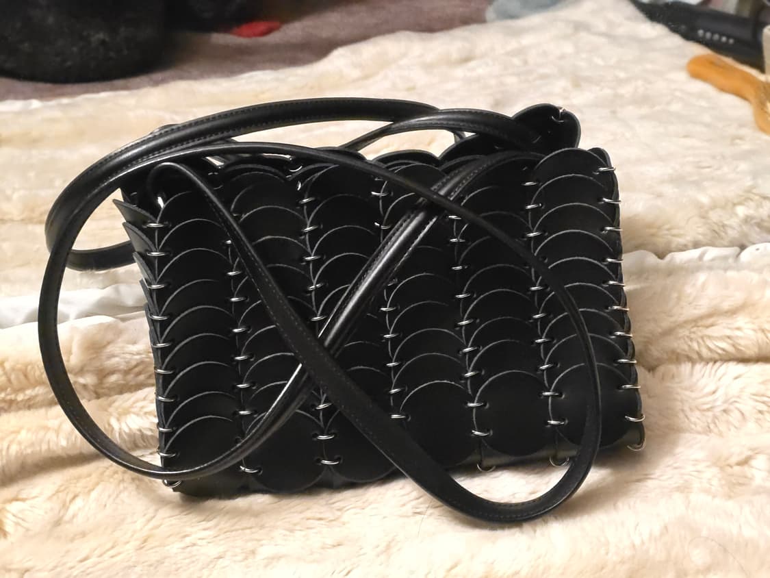 파코라반 백 상품이미지1