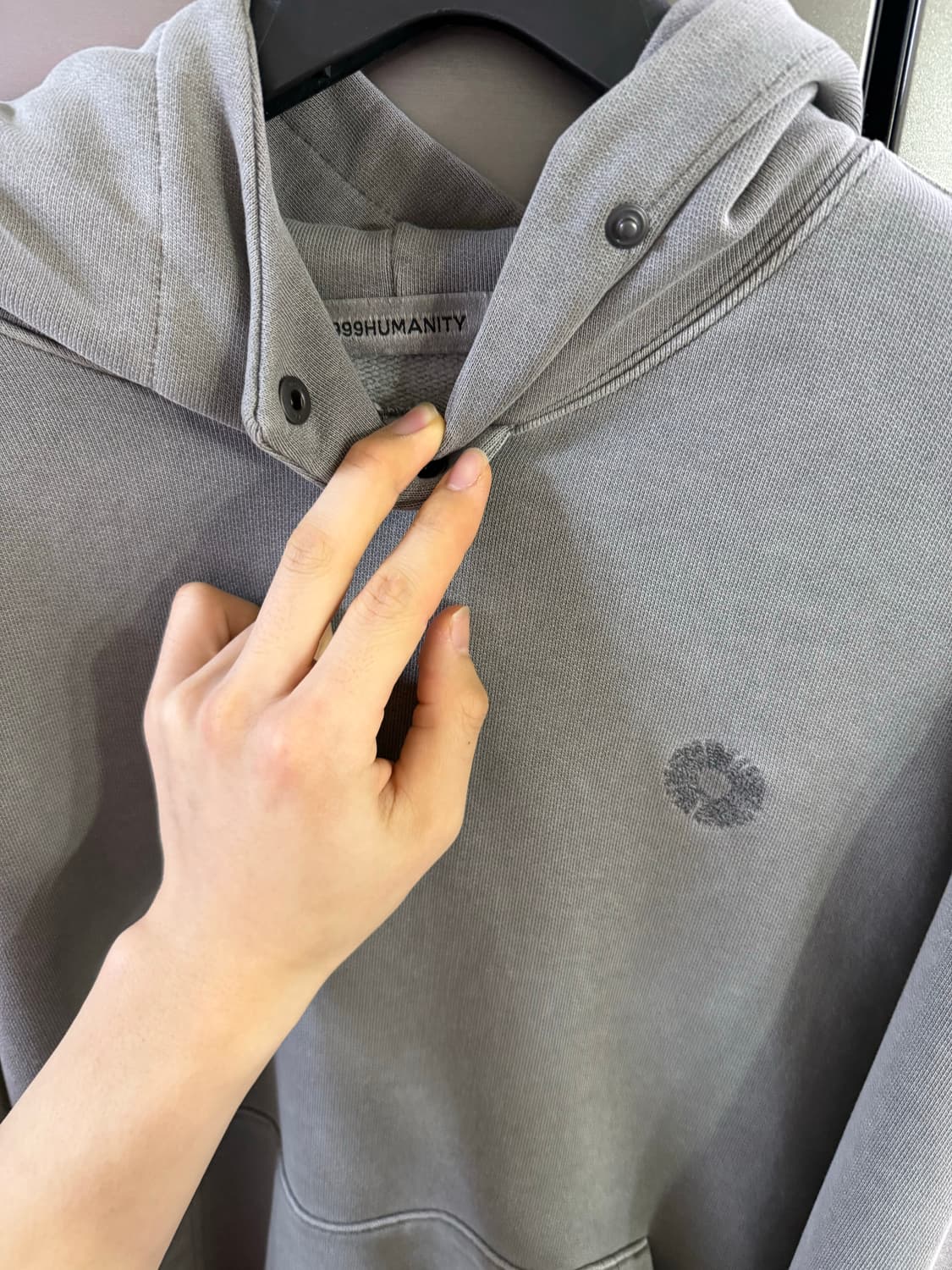 999휴머니티 넥 스냅 다잉 후디 상품이미지6