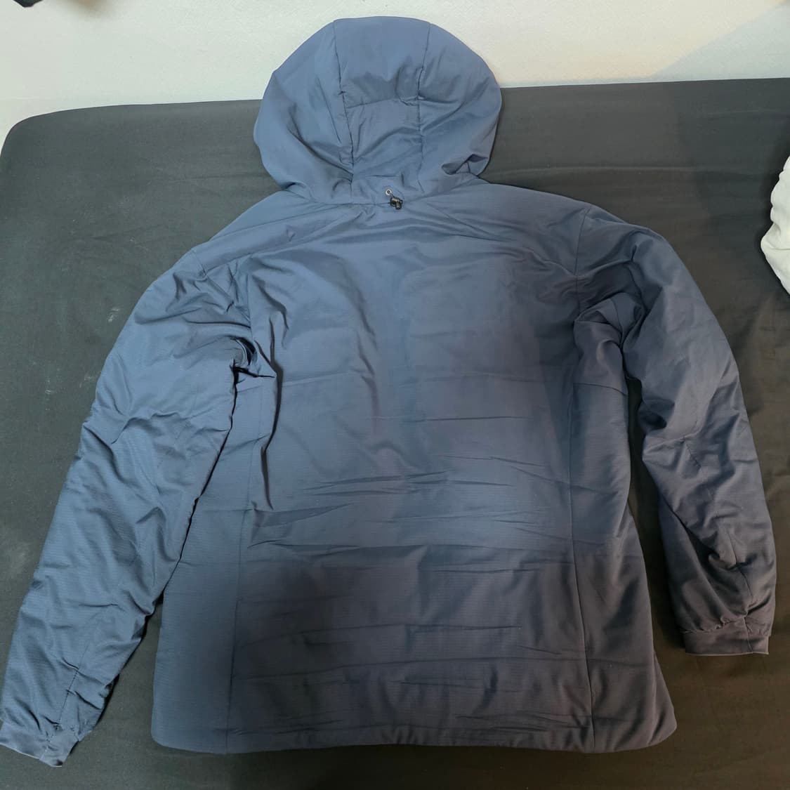 아크테릭스 아톰 AR 후디 L 사이즈(하자 O) 상품이미지3