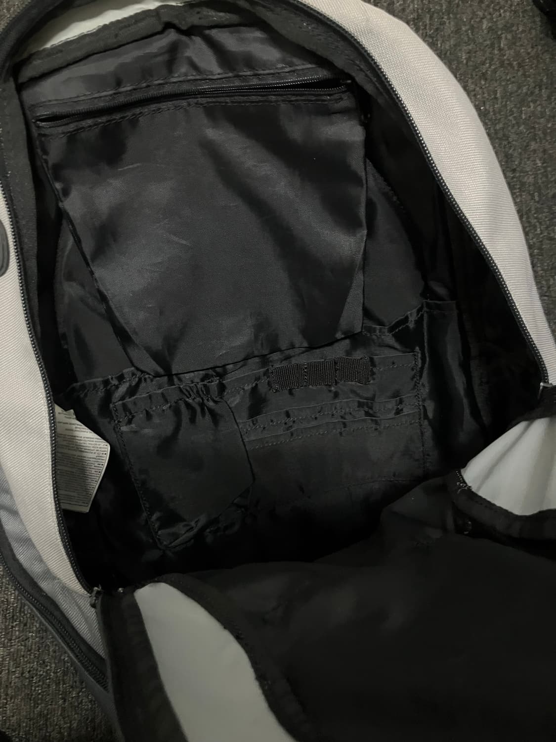 나이키 00s 백팩 그레이 상품이미지5