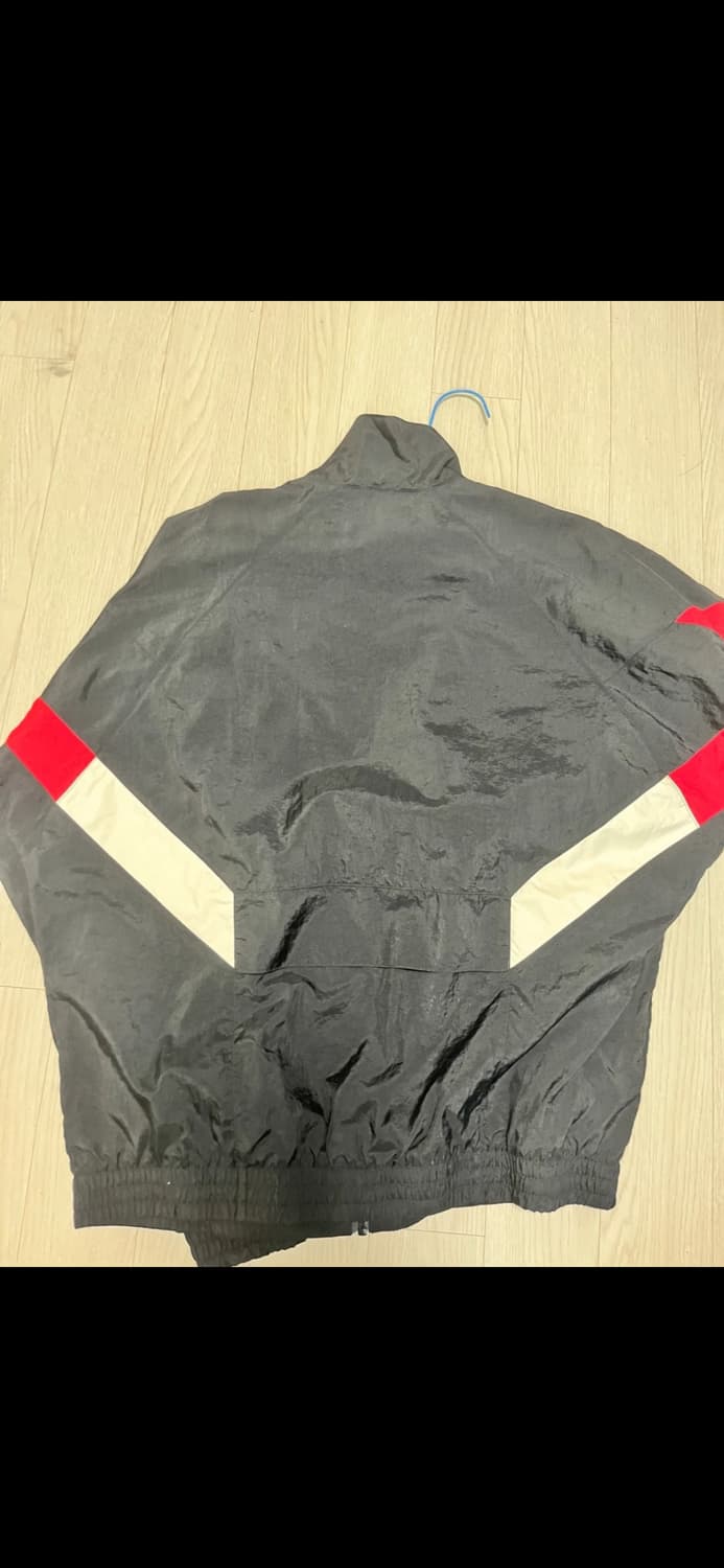 아디다스 맨유 바람막이 상품이미지2