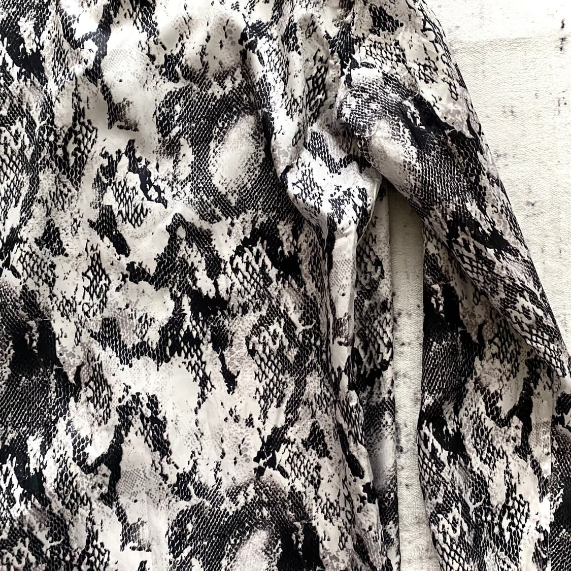 Semantic Design phyton shirt  상품이미지4