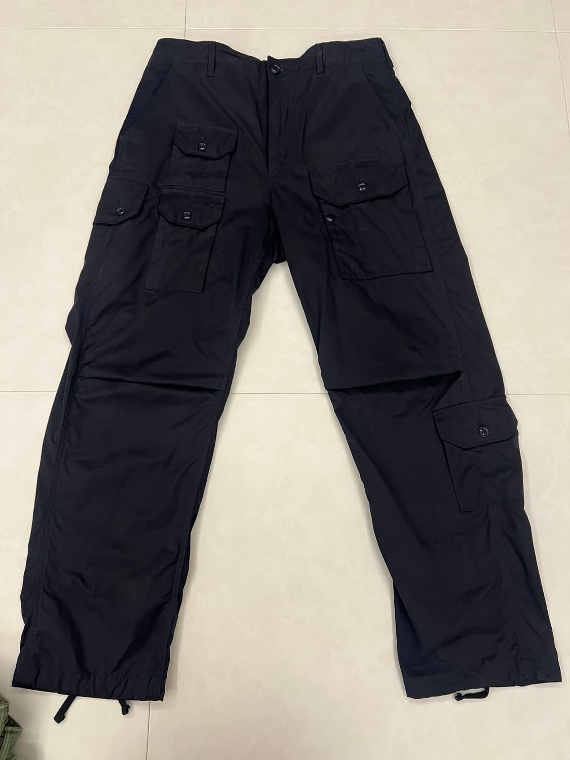 엔지니어드가먼츠 FA팬츠 네이비색상 S사이즈 판매합니다. 상품이미지1