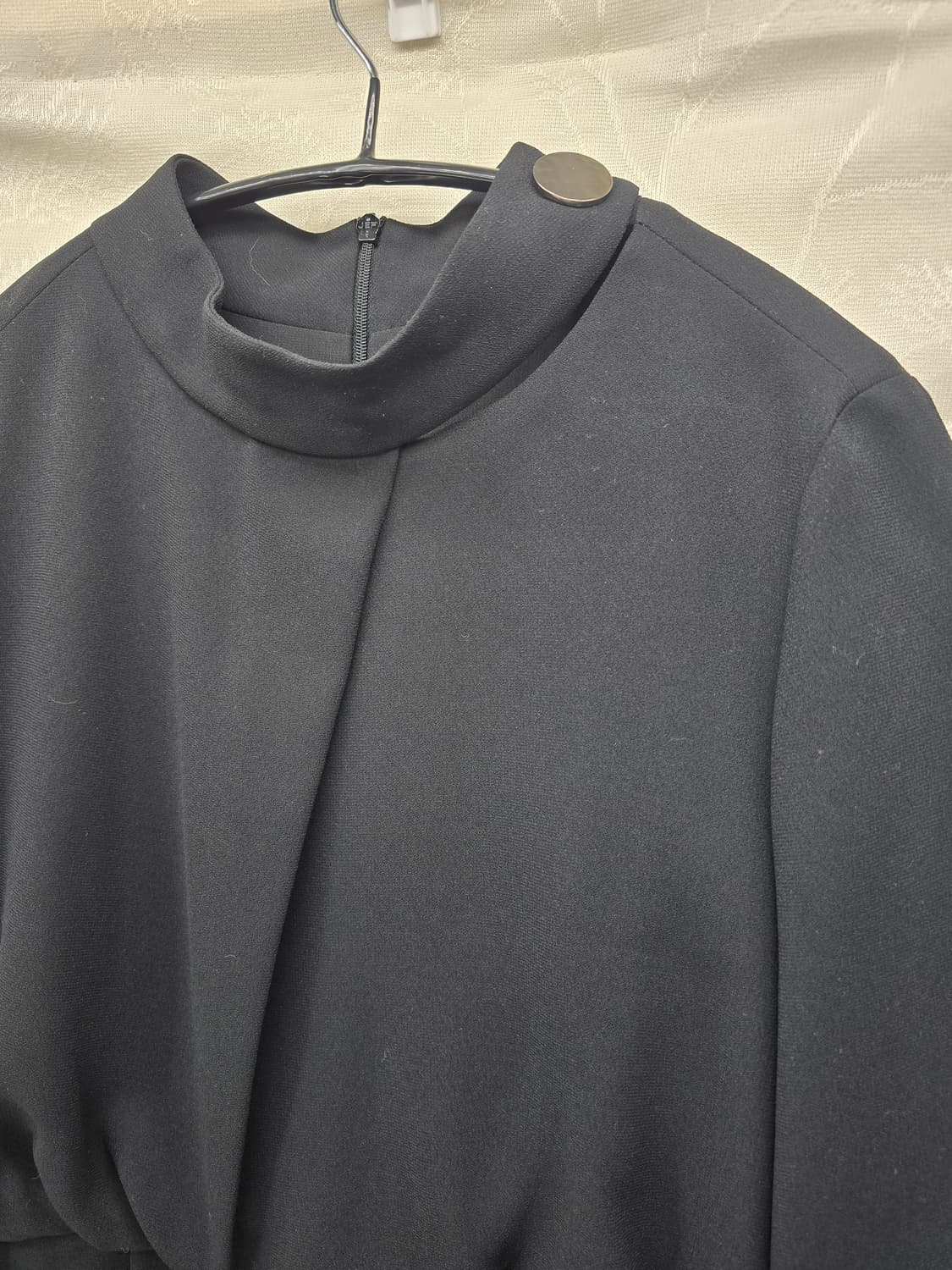 블랙 하이넥 긴팔 원피스 상품이미지4