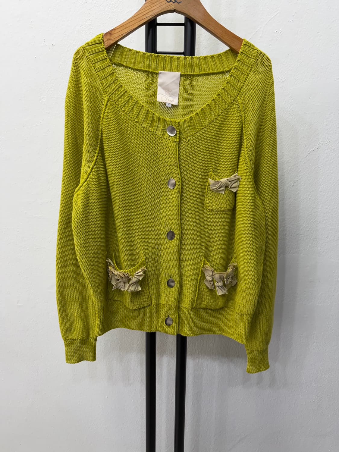 정품) 오즈세컨 한섬 오버핏 리본 장식 니트 가디건 85 상품이미지1