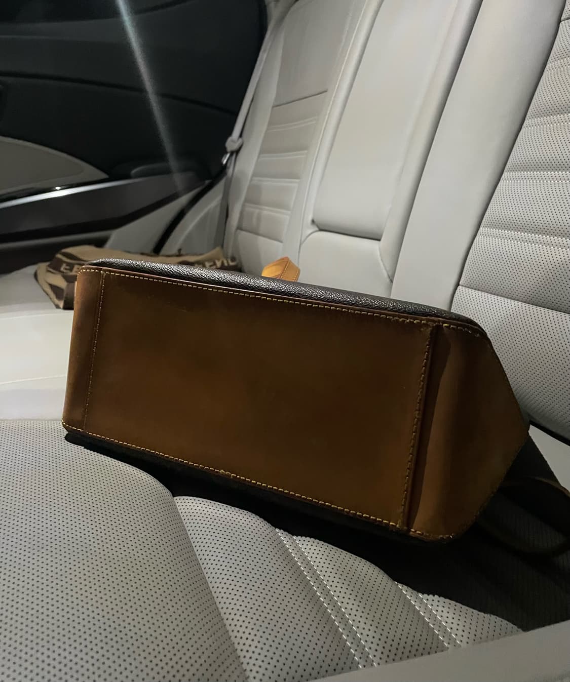 루이비통 카바스 피아노 숄더백 빈티지 상품이미지2