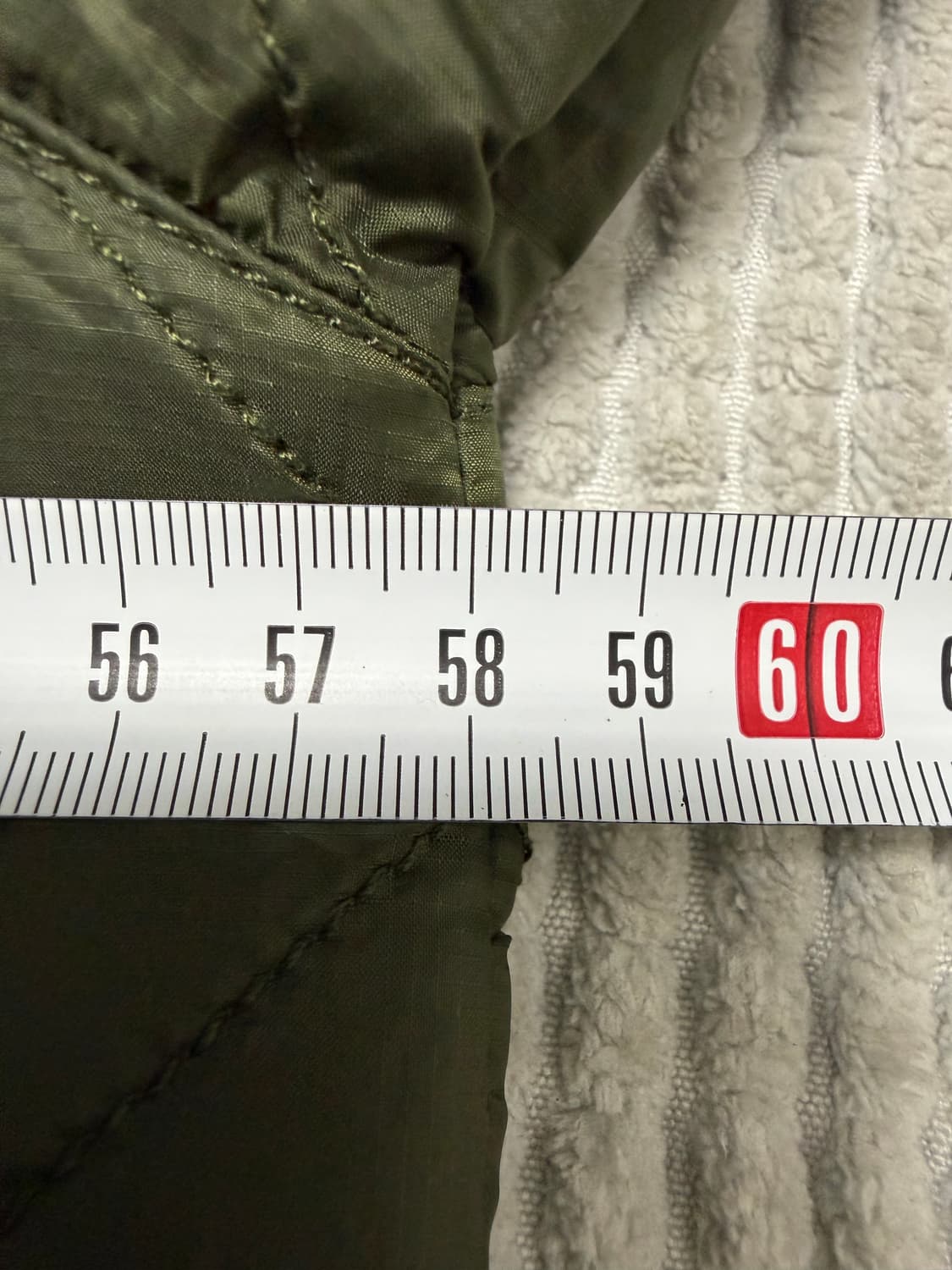 아디다스 퀄팅 카키 자켓 상품이미지6