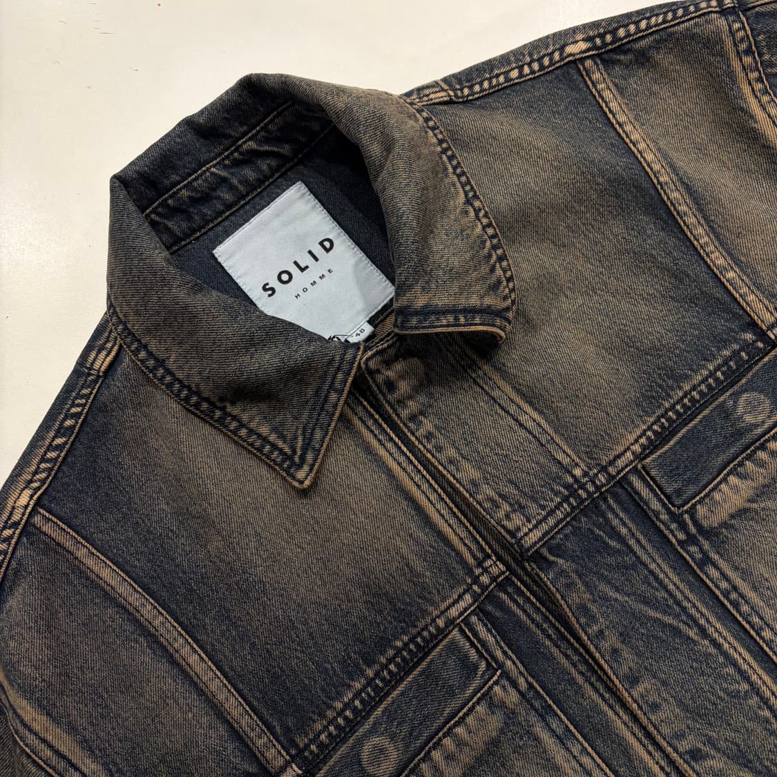 [48] 22FW 솔리드옴므 데님 워싱 자켓 B524 상품이미지4