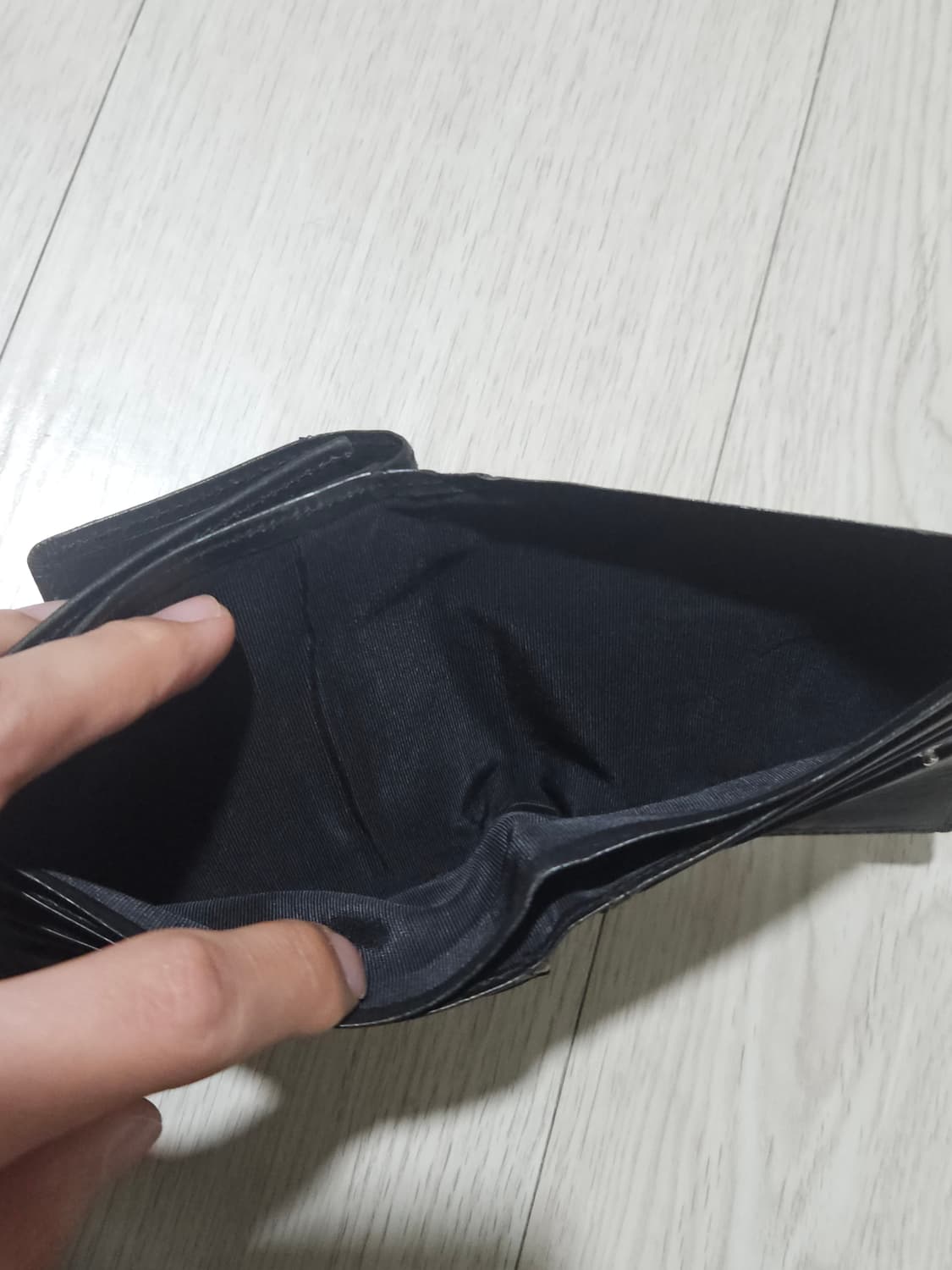 장 폴 고티에 드래곤 자수 아카이브 지갑 상품이미지3
