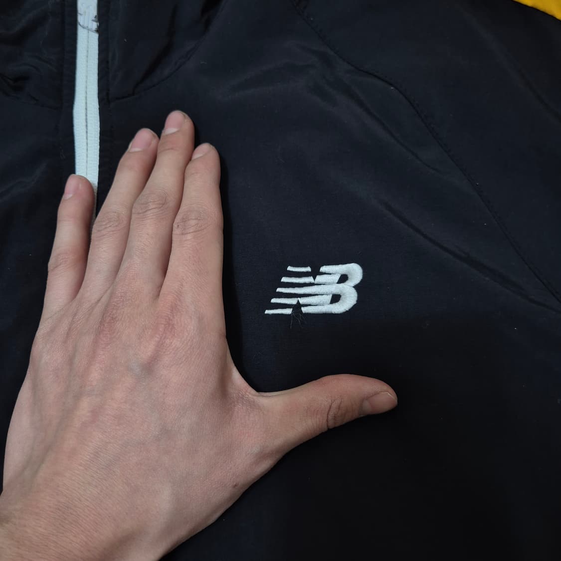 뉴발란스 배색 사이드라인 UNI 트랙클럽 웜업 바람막이 자켓 M(95) 상품이미지5
