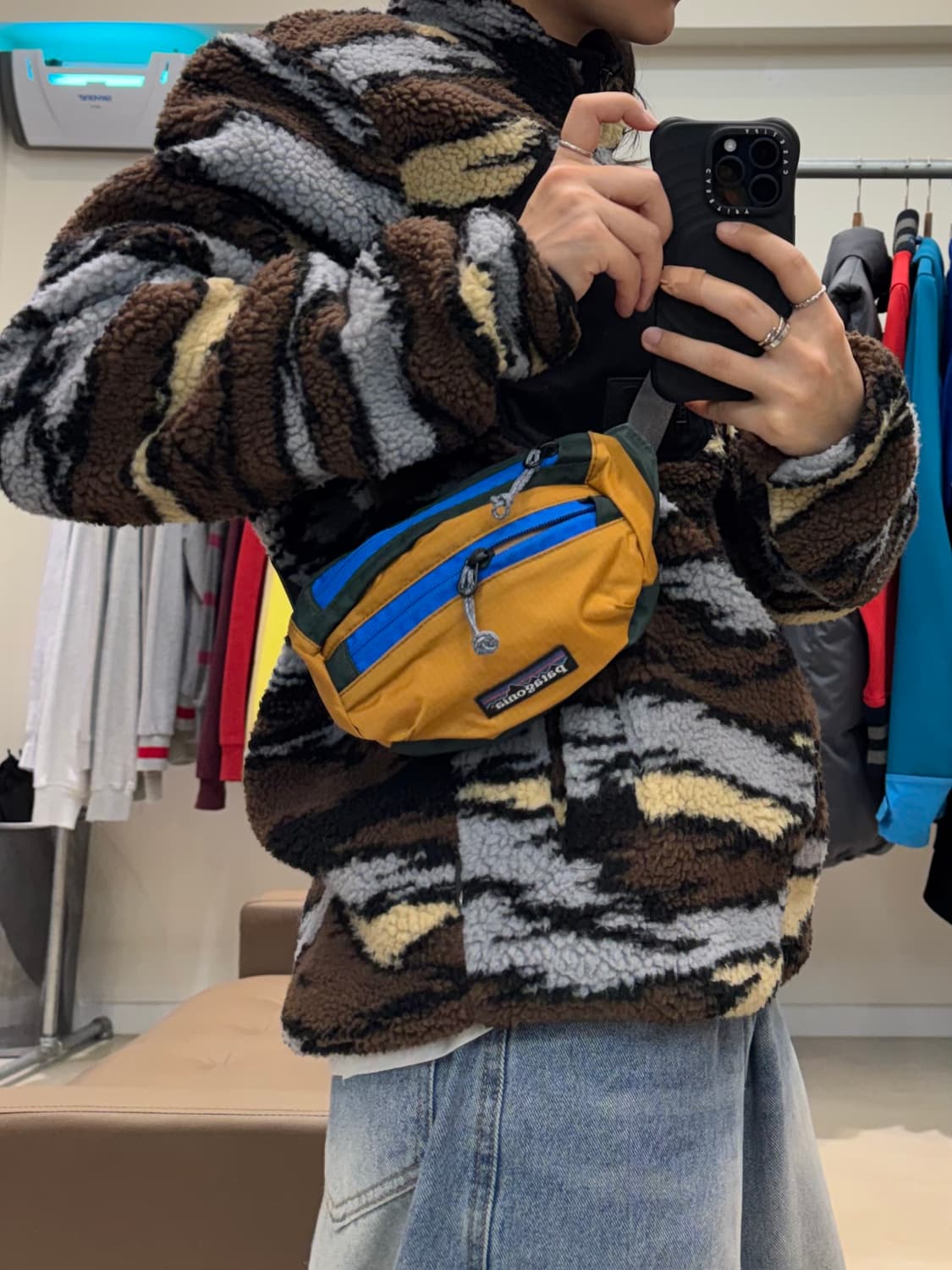 파타고니아 울트라라이트 블랙홀 미니 힙색 상품이미지6