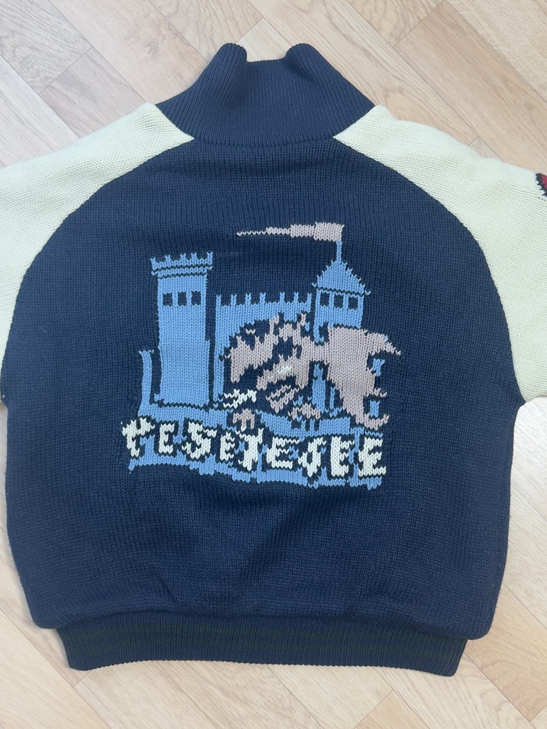 예스아이씨 래글런 니트 바시티 재킷 네이비 상품이미지2