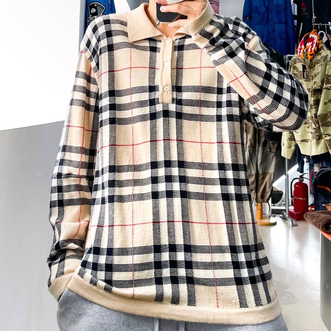 버버리 오리지널 노바 체크 카라넥 메리노 울 니트 상품이미지1