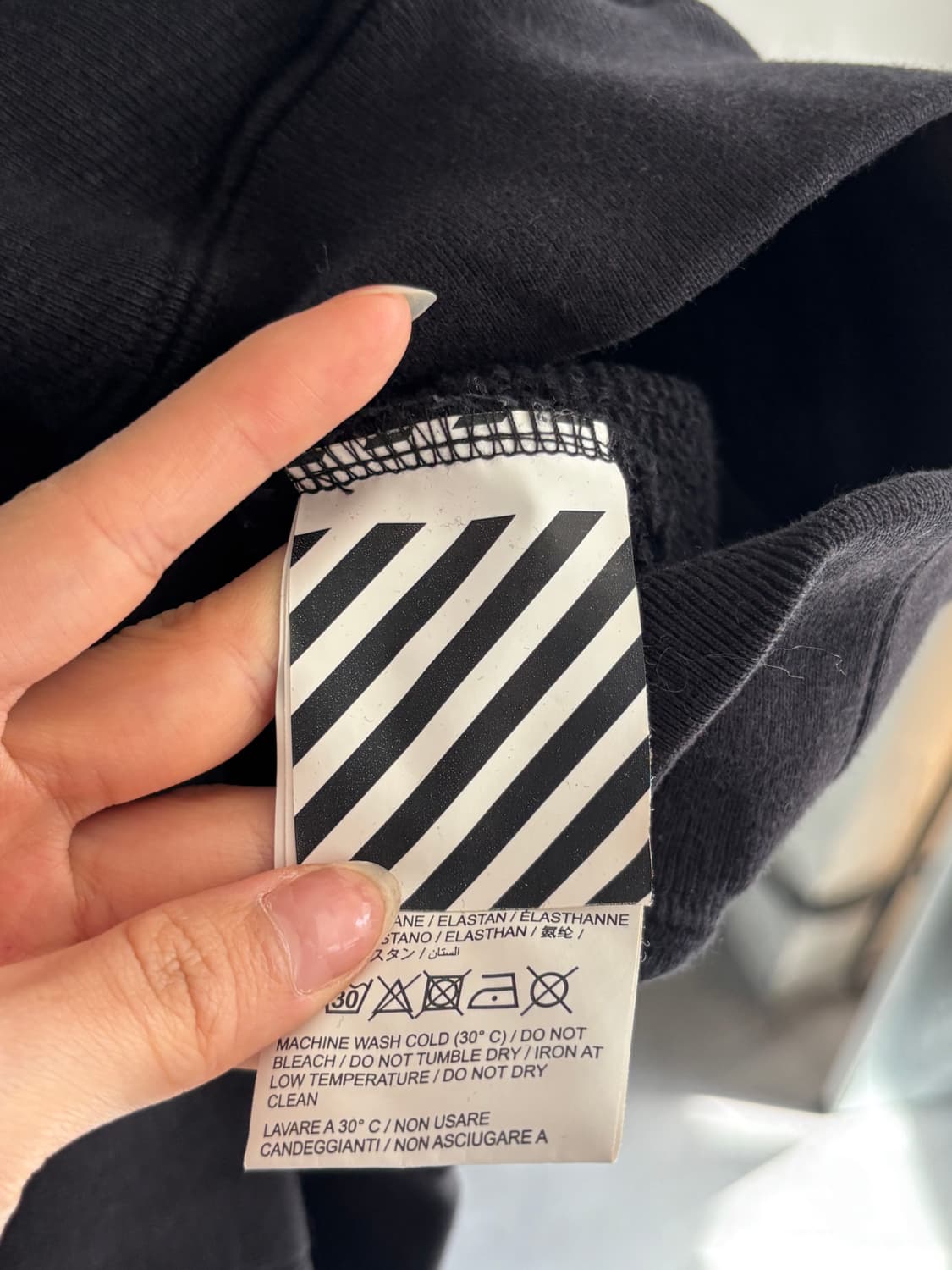 Off White 오프화이트 Kiss 그래픽 백로고 후드 스웻셔츠 상품이미지6