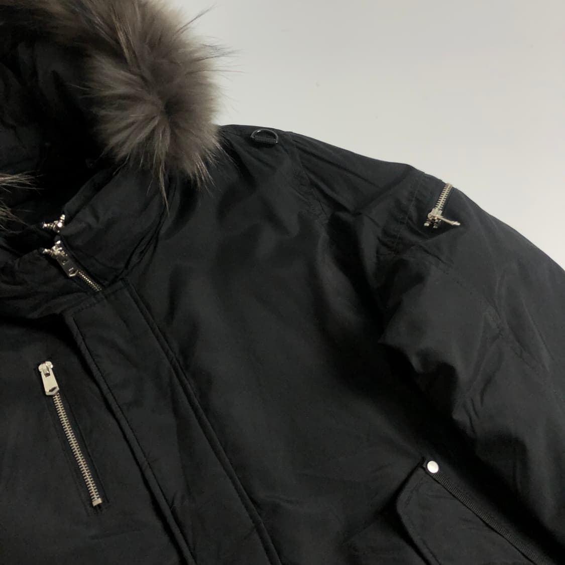 웰스프링 너구리퍼 다운 패딩 L 상품이미지4