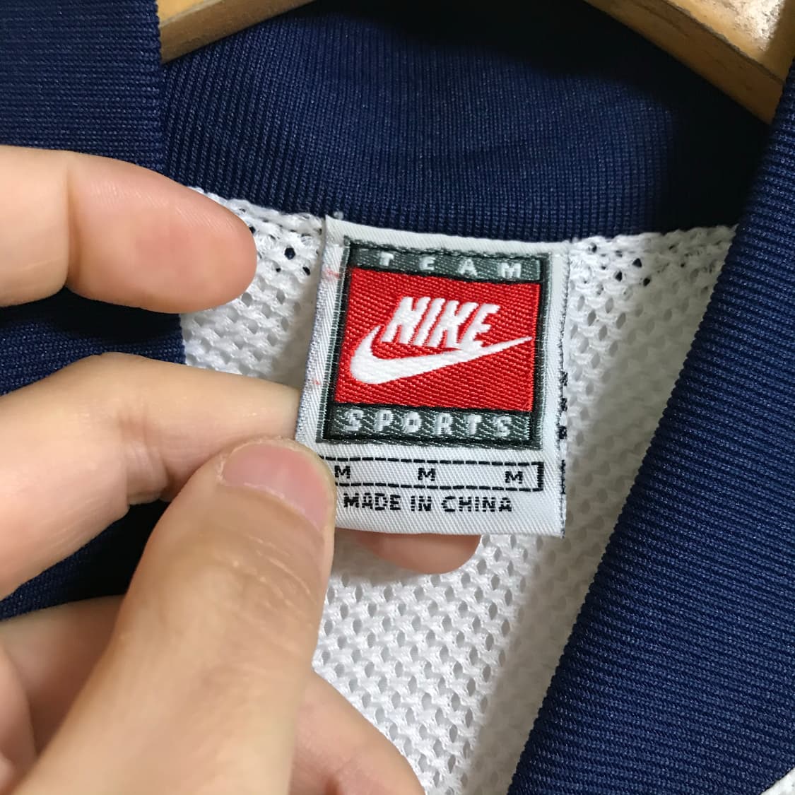 나이키 올드스쿨 빅로고 바람막이 상품이미지4