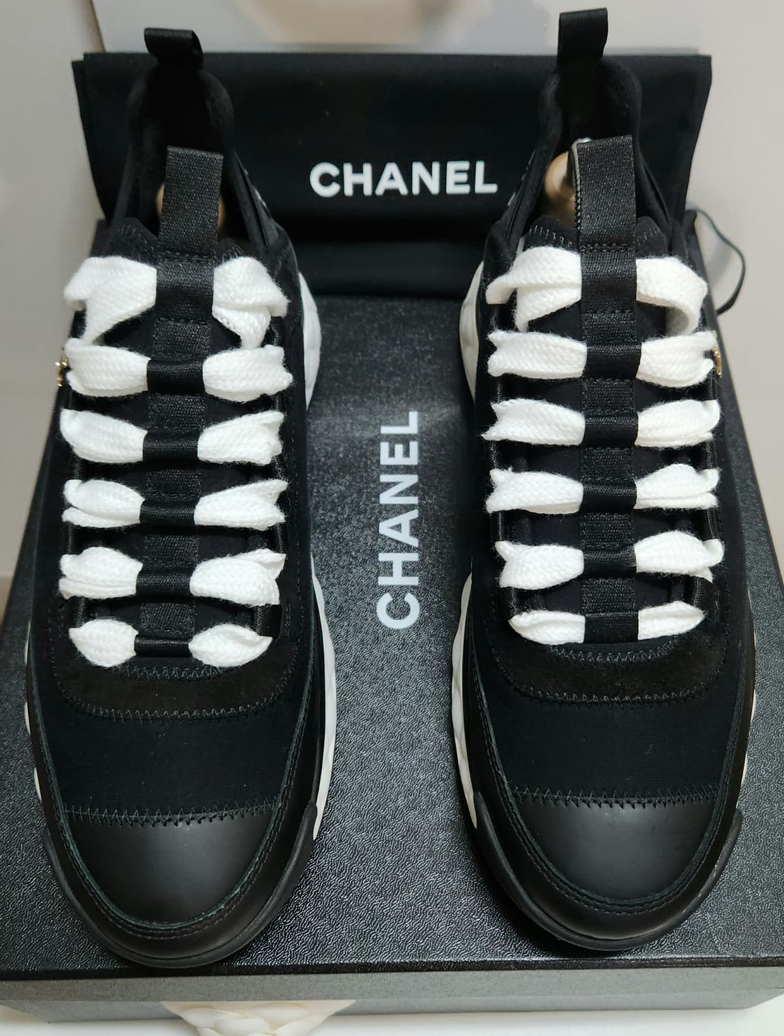 [정품) 샤넬 스니커즈 운동화 믹스드 파이버 스웨이드 카프스킨& 골드40 상품이미지1
