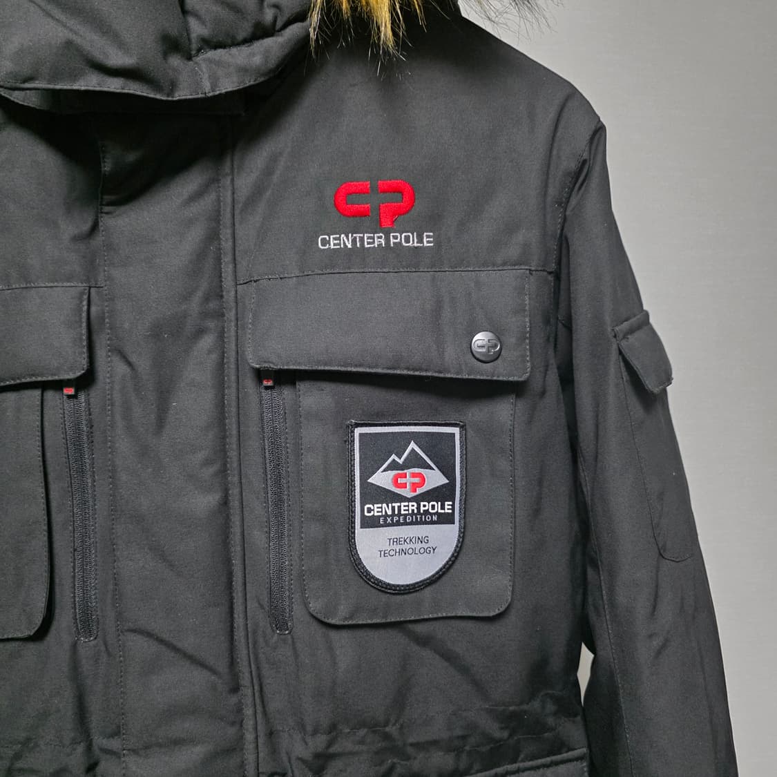 센터폴 블랙 패딩 점퍼 상품이미지4