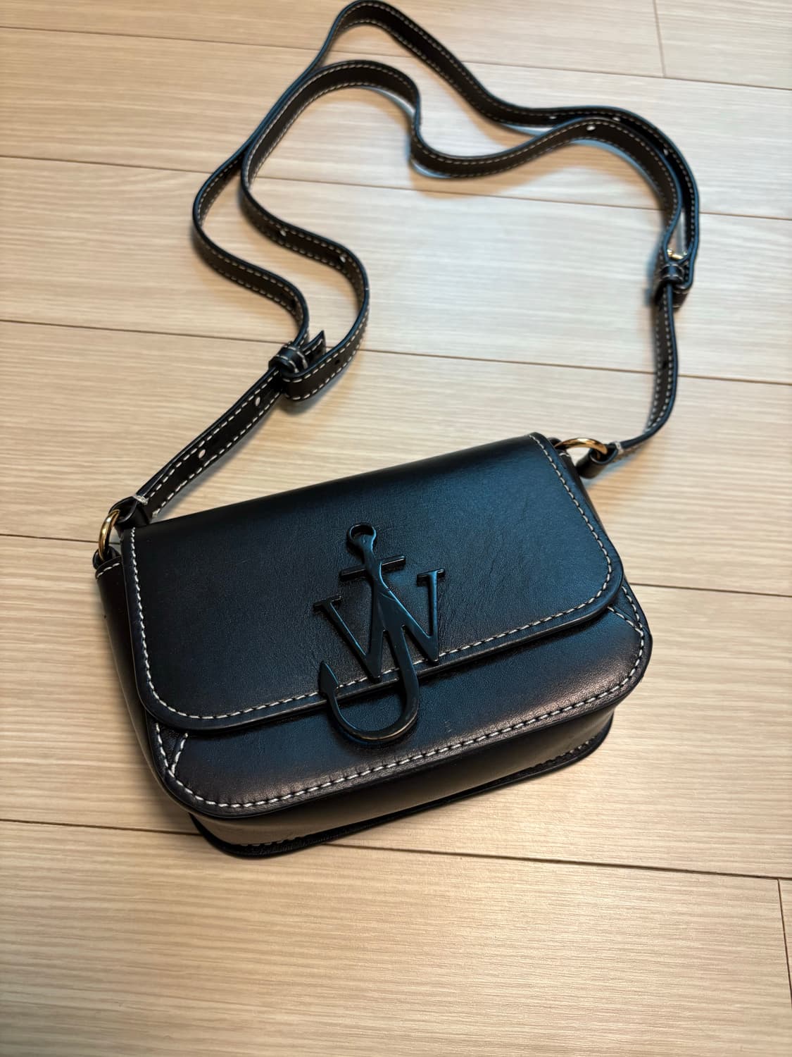  JW앤더슨 레더미니백 상품이미지9