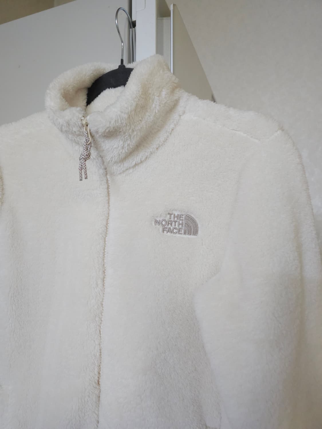 노스페이스 아이보리색 뽀글이 플리스 상품이미지2