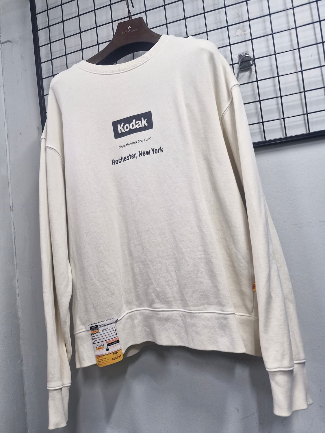 100-105XL 코닥 메일러 피그먼트 워싱 맨투맨. 상품이미지3