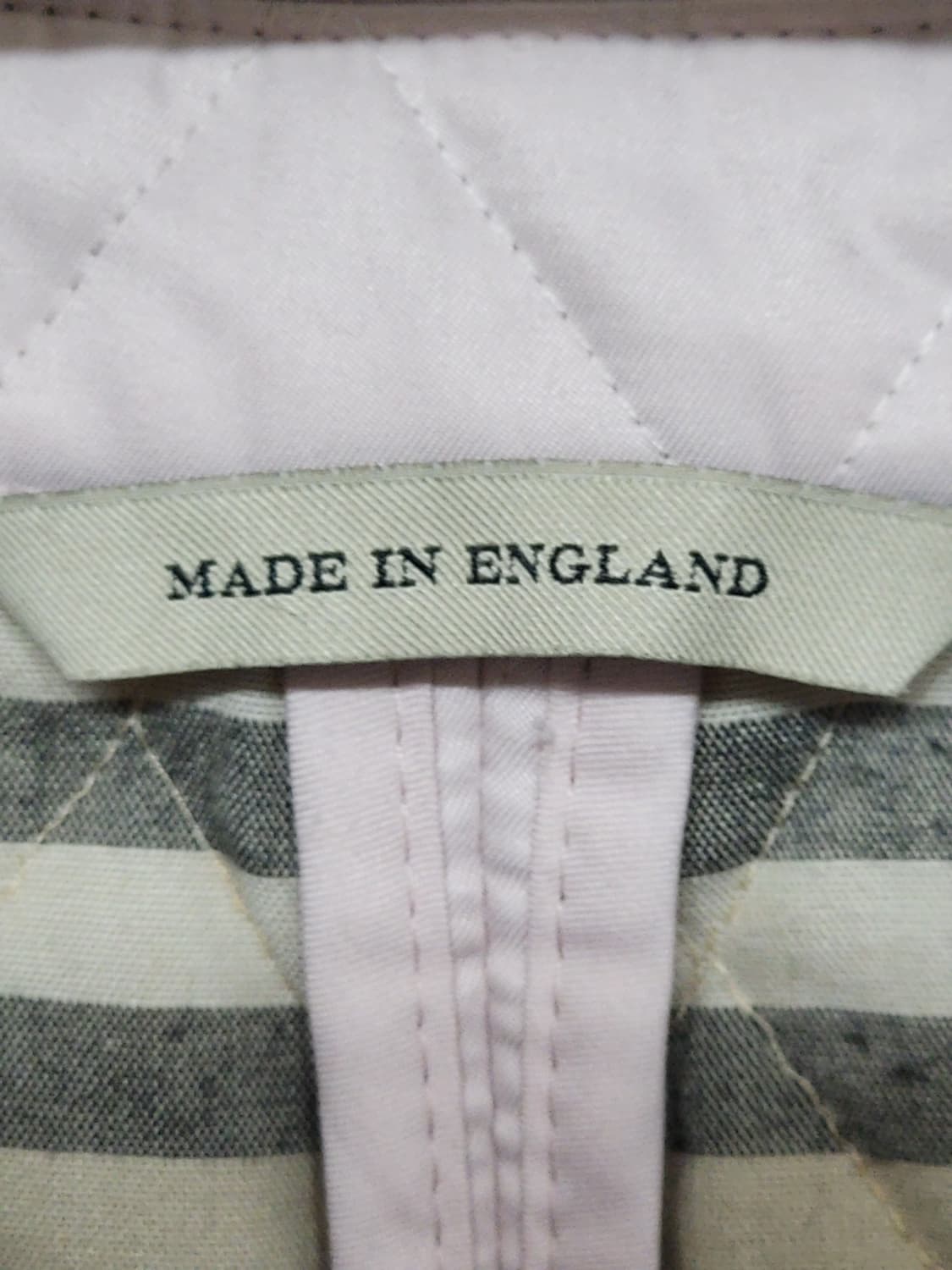 (XL) 버버리 퀼팅자켓 핑크 누빔점퍼 안감노바체크 영국판  상품이미지3