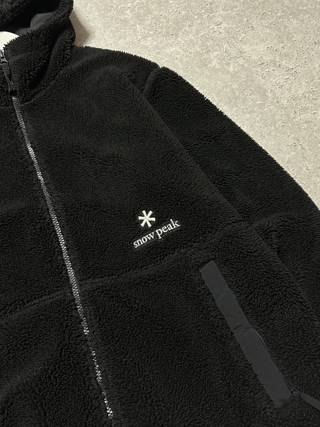 스노우피크 스몰로고 블랙 후드 후리스 집업 상품이미지2
