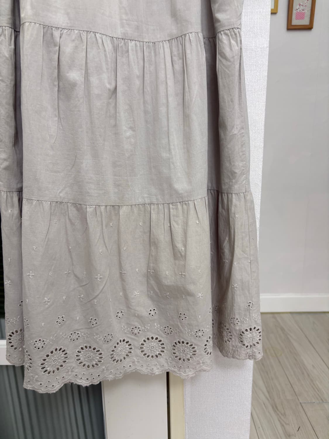 애쉬 그레이 펀칭 원피스 상품이미지7