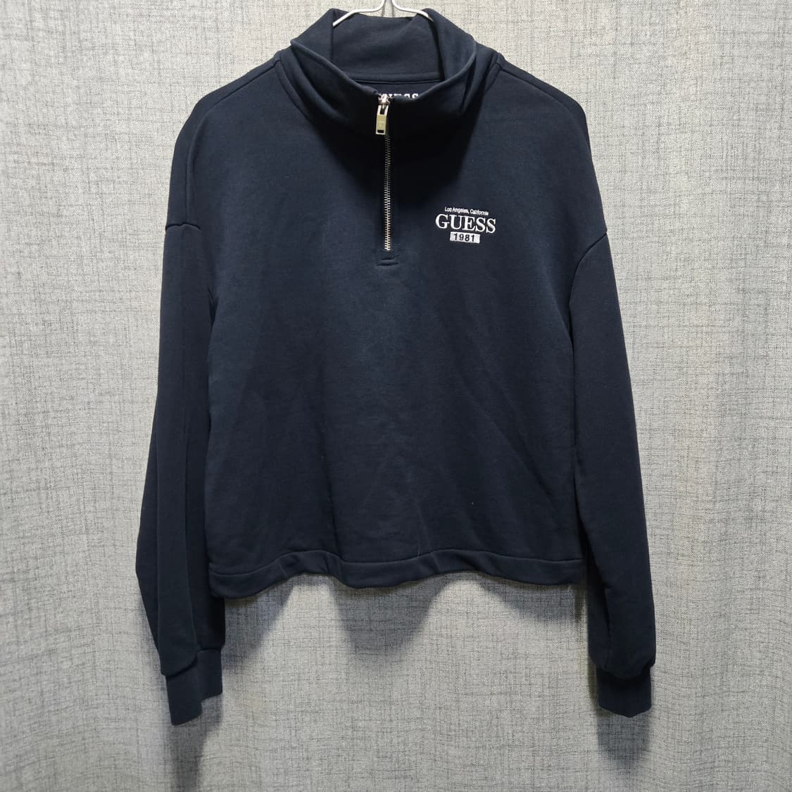 게스 여성 반집업 반크롭 맨투맨  상품이미지1