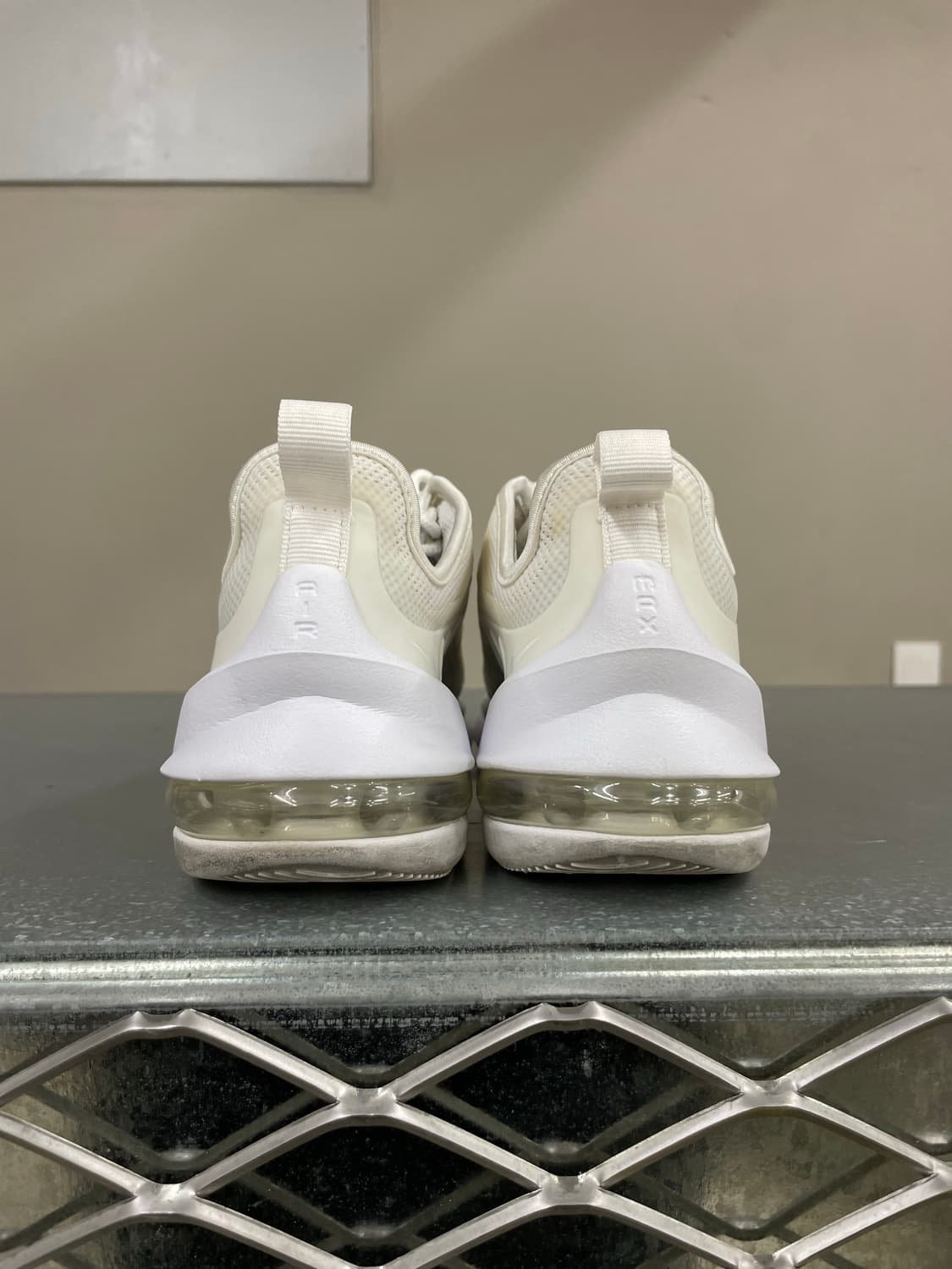 나이키 에어맥스 엑시스 화이트 220 상품이미지3