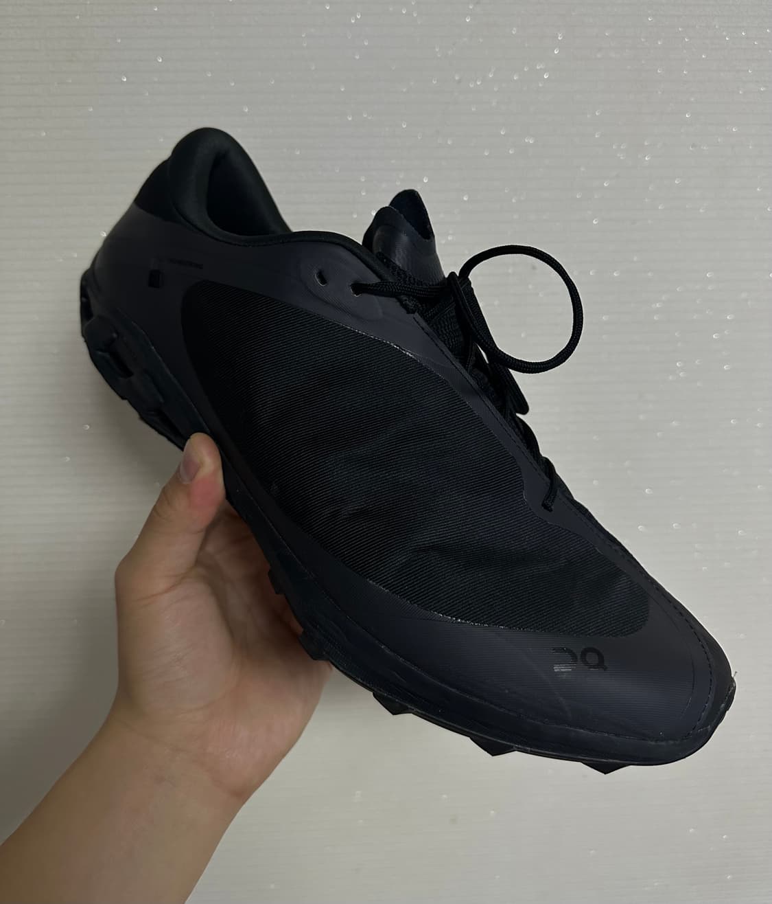 온러닝 x 포스트 아카이브 팩션 클라우드벤쳐 피크 올 블랙 300 상품이미지1