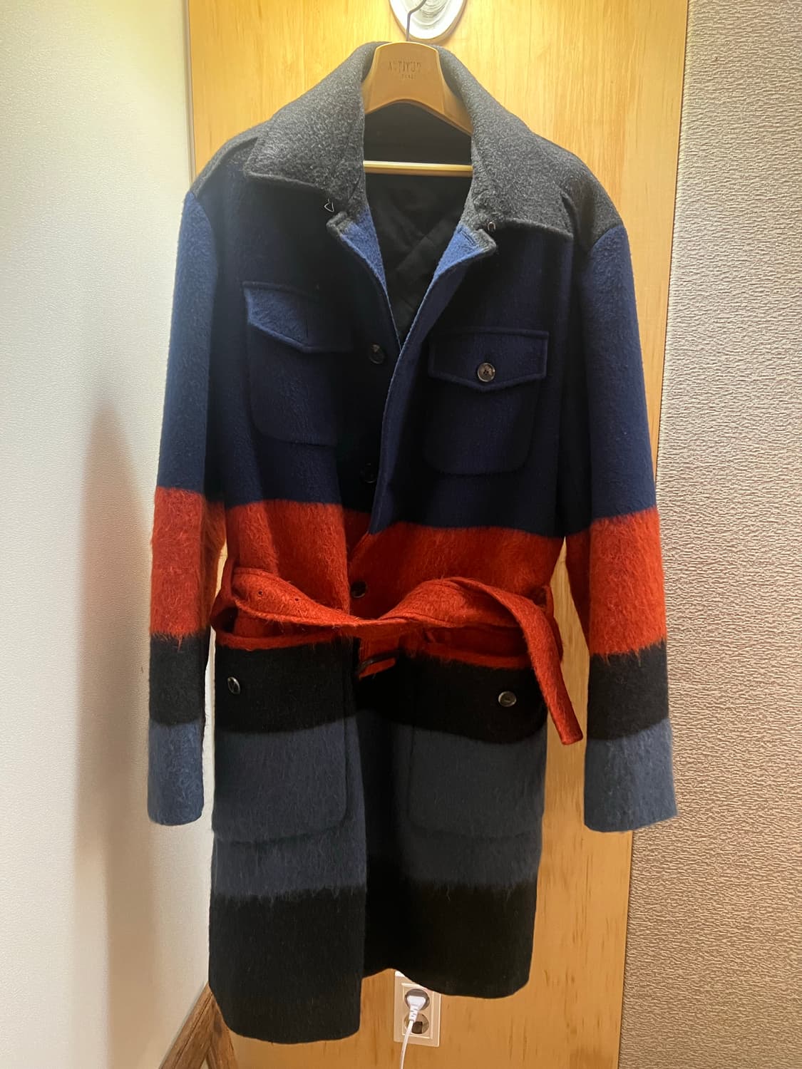 페라가모 컬러 블록 코트 상품이미지2