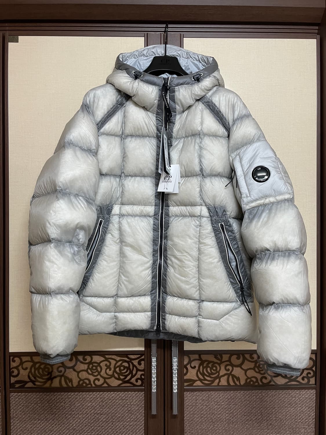 [XL] CP컴퍼니 DD쉘 후드 다운 코리아 익스클루시브 상품이미지1