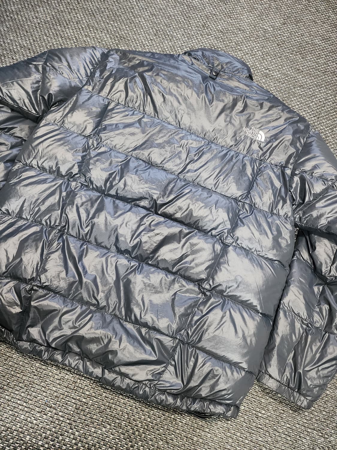 노스페이스 그레이 경량 패딩 상품이미지5