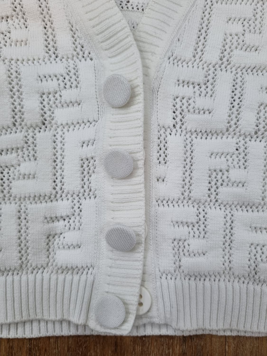 펜디 FF 로고 가디건 화이트 XS 상품이미지4