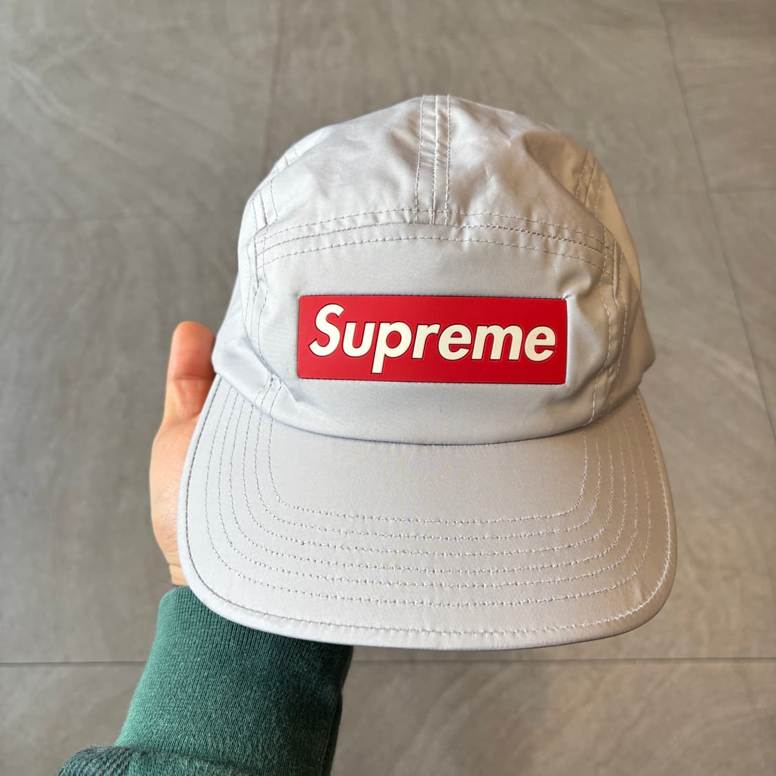 20FW 슈프림 인셋 로고 캠프캡 그레이 상품이미지2